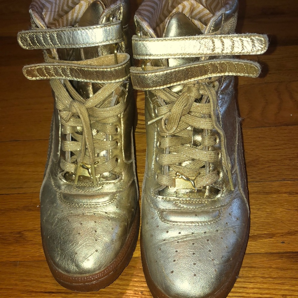 Women’s high top sneakers